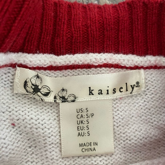 Festive holiday sweater - Picture 2 of 4